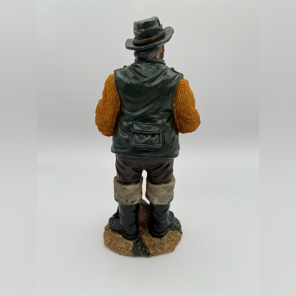 A.C.Ltd Gone Fishing Fisherman Resin Figurine - Hand Painted Resin Statue 9" - Picture 4 of 8